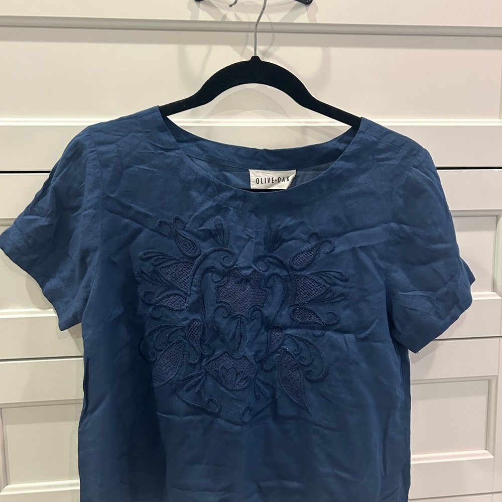 Olive & Oak Blue Ruffled Short Sleeve Tee